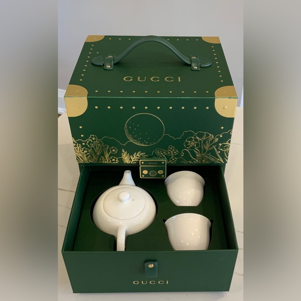 GUCCI 2023 Lunar New Year Tea Set